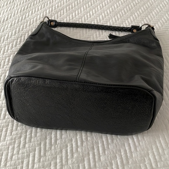 H&M 100% genuine leather shoulder bag/Black - Picture 2 of 14